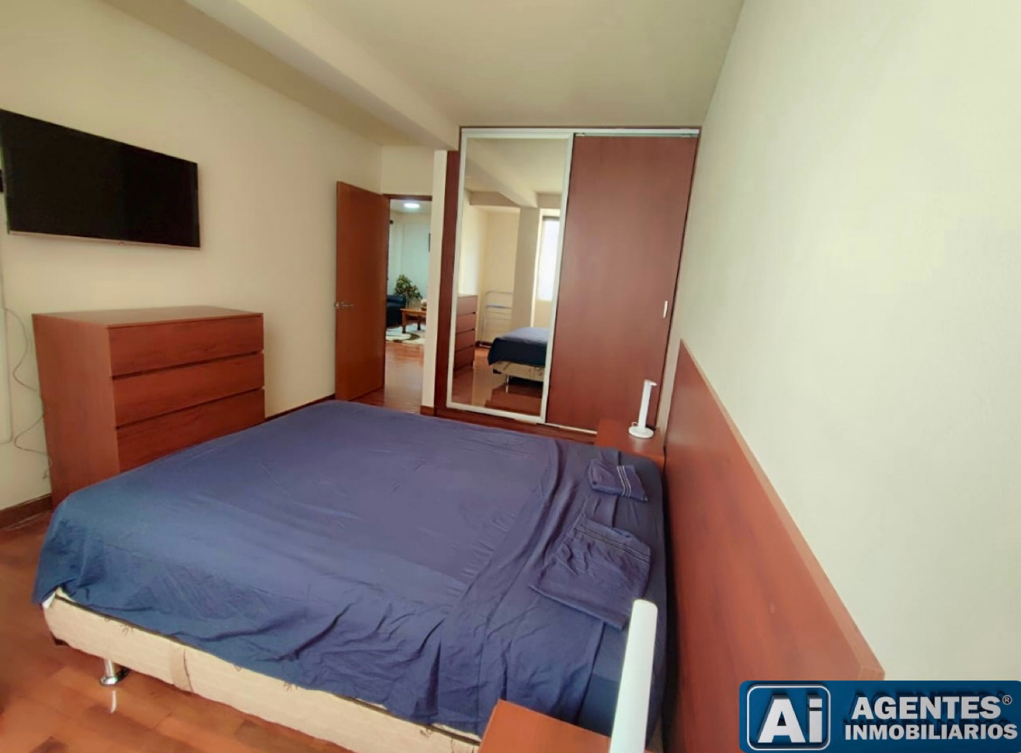 En Alquiler a $us 550 Foto 2
