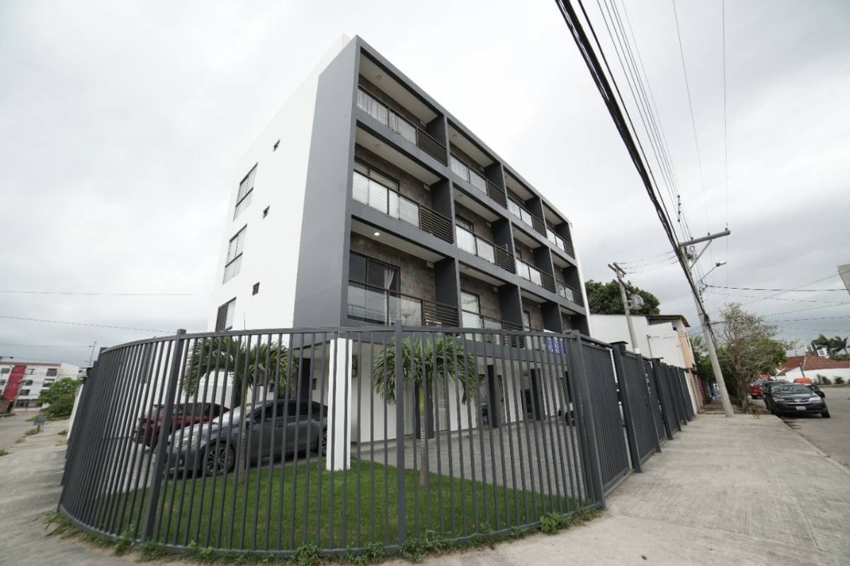 Departamento en Entre 3er y 4to anillo Oeste en Santa Cruz de la Sierra 1 dormitorios 1 baños  Foto 9