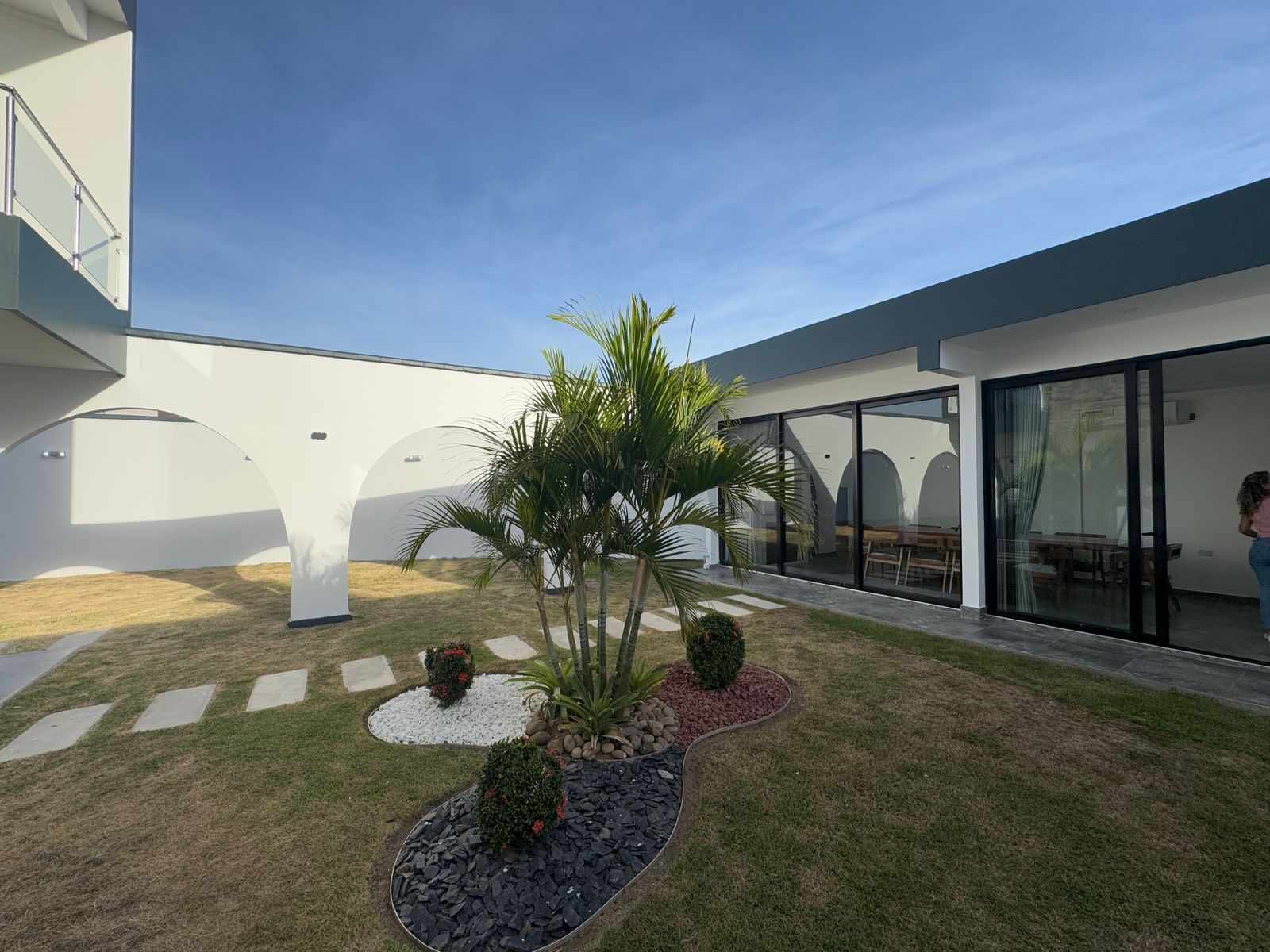 Casa en Carretera Norte en Santa Cruz de la Sierra 4 dormitorios 3 baños 2 parqueos Foto 7