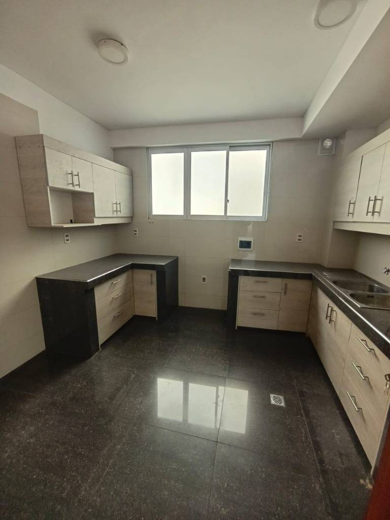 En Alquiler a Bs 4,000 Foto 9