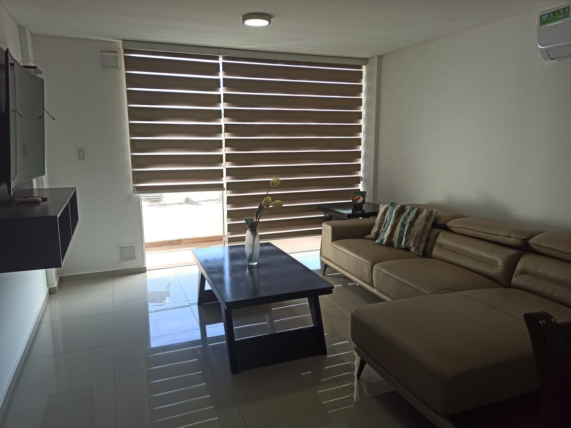 Departamento en AlquilerTorre Vento,  sobre Av. alemana entre 2 do y 3anillo Foto 3