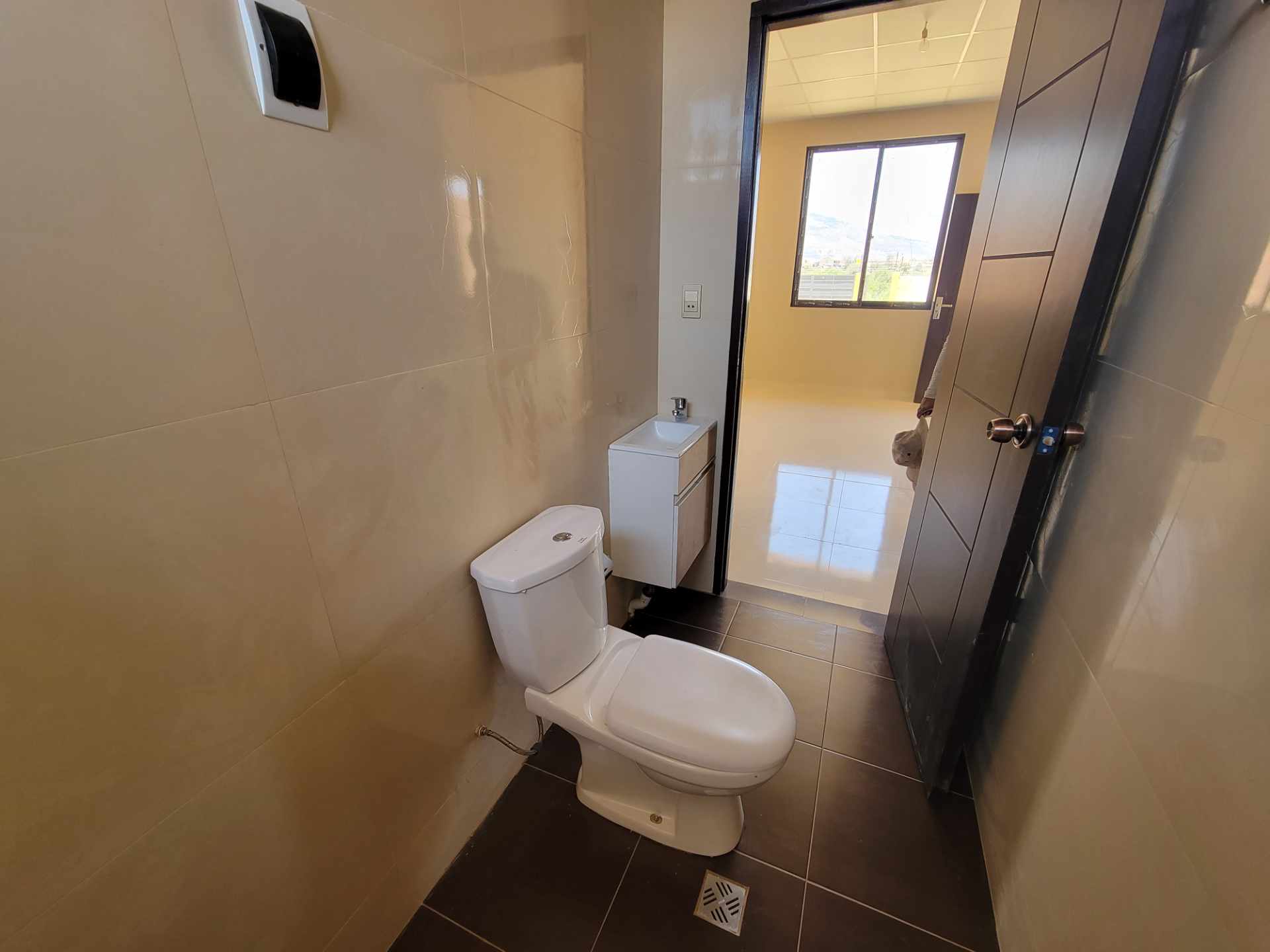 Casa AV. Del Abra Km 7, Urbanizacion Colinas Del Este sacaba Foto 8