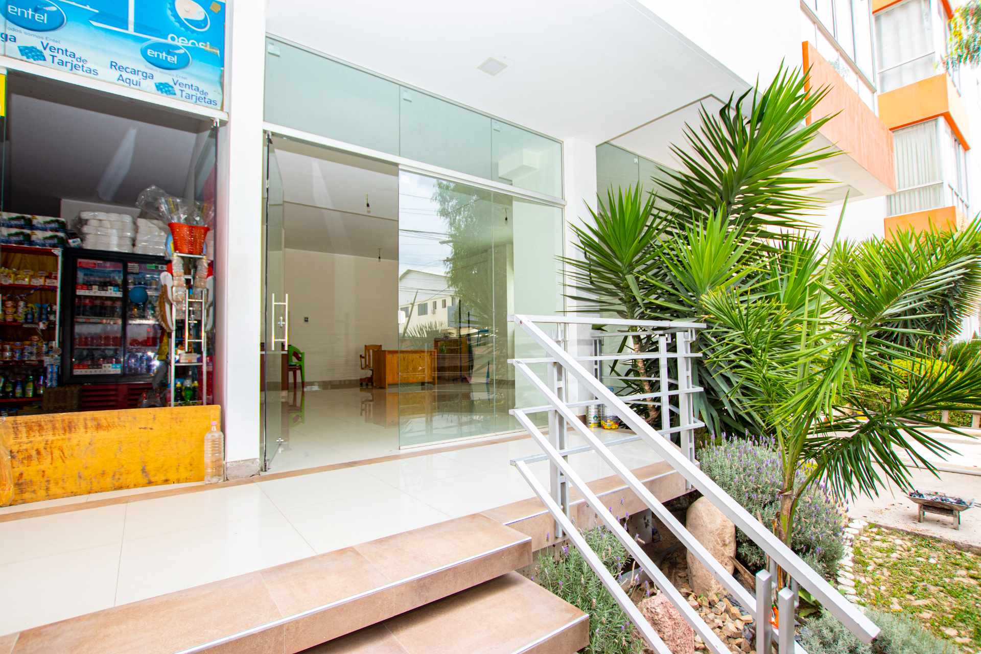 Local comercial en La Chimba en Cochabamba  1 baños  Foto 5