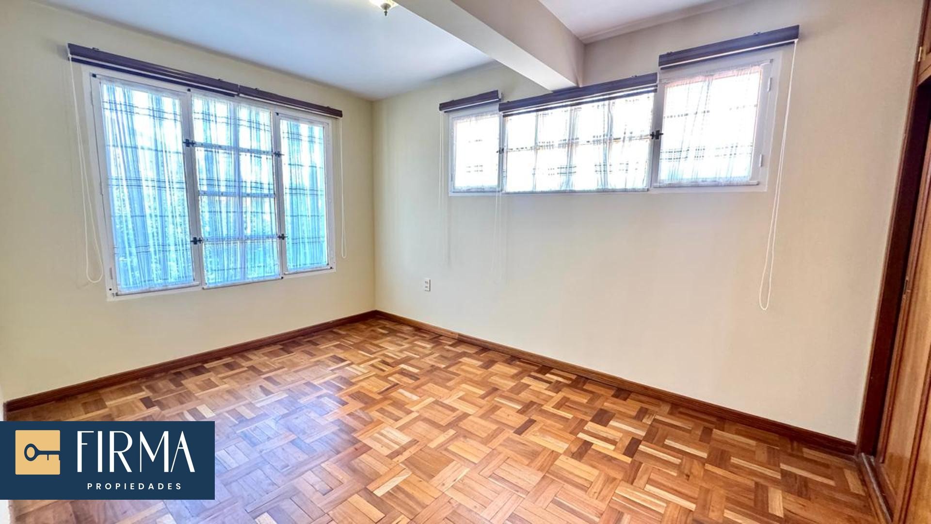 Casa en AlquilerCASA EN ALQUILER, MESETA DE ACHUMANI 4 dormitorios 4 baños 3 parqueos Foto 21