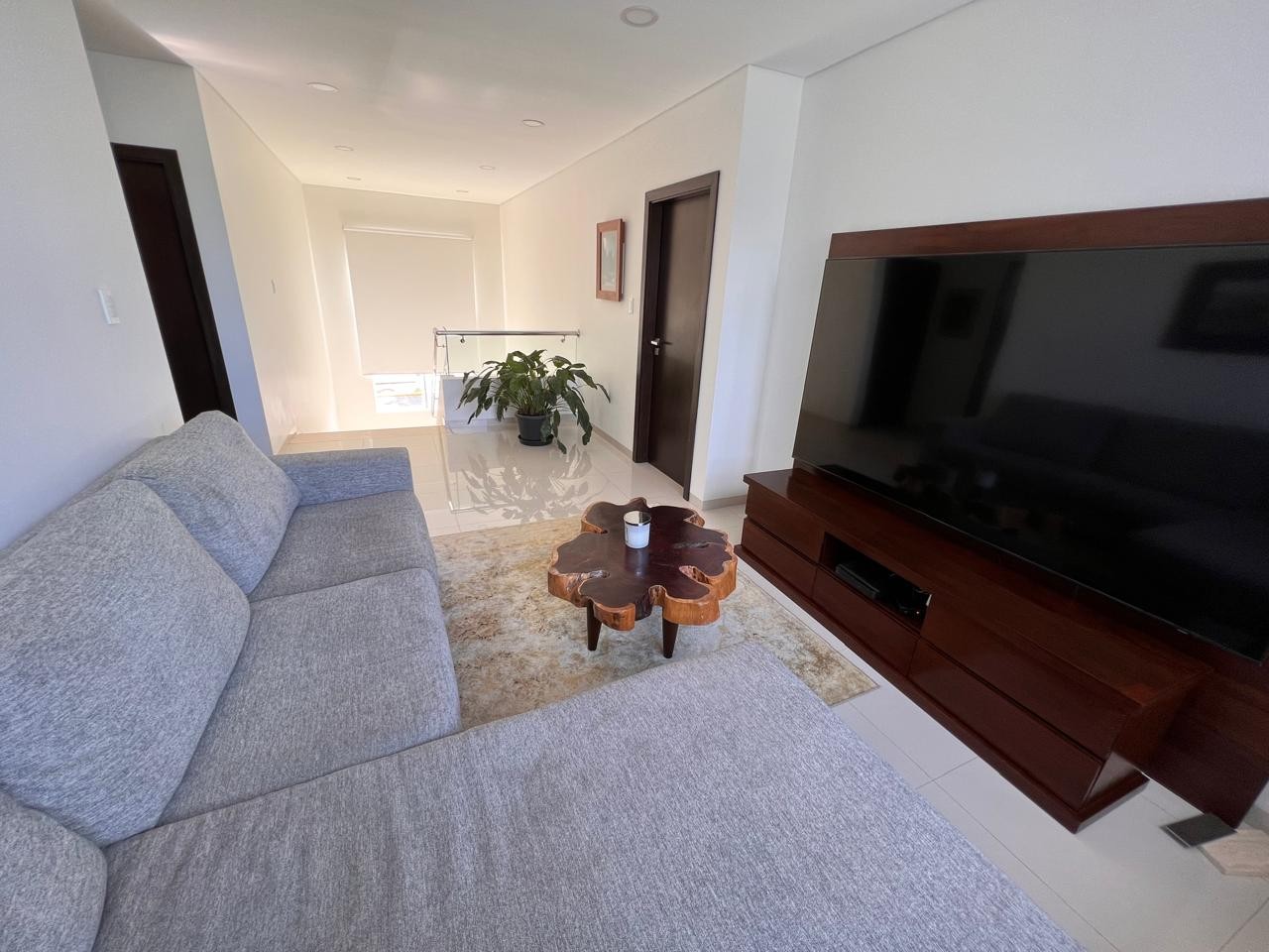 Casa en VentaUrubó 
Condominio Santa Cruz La Vieja 4 dormitorios 5 baños 4 parqueos Foto 16