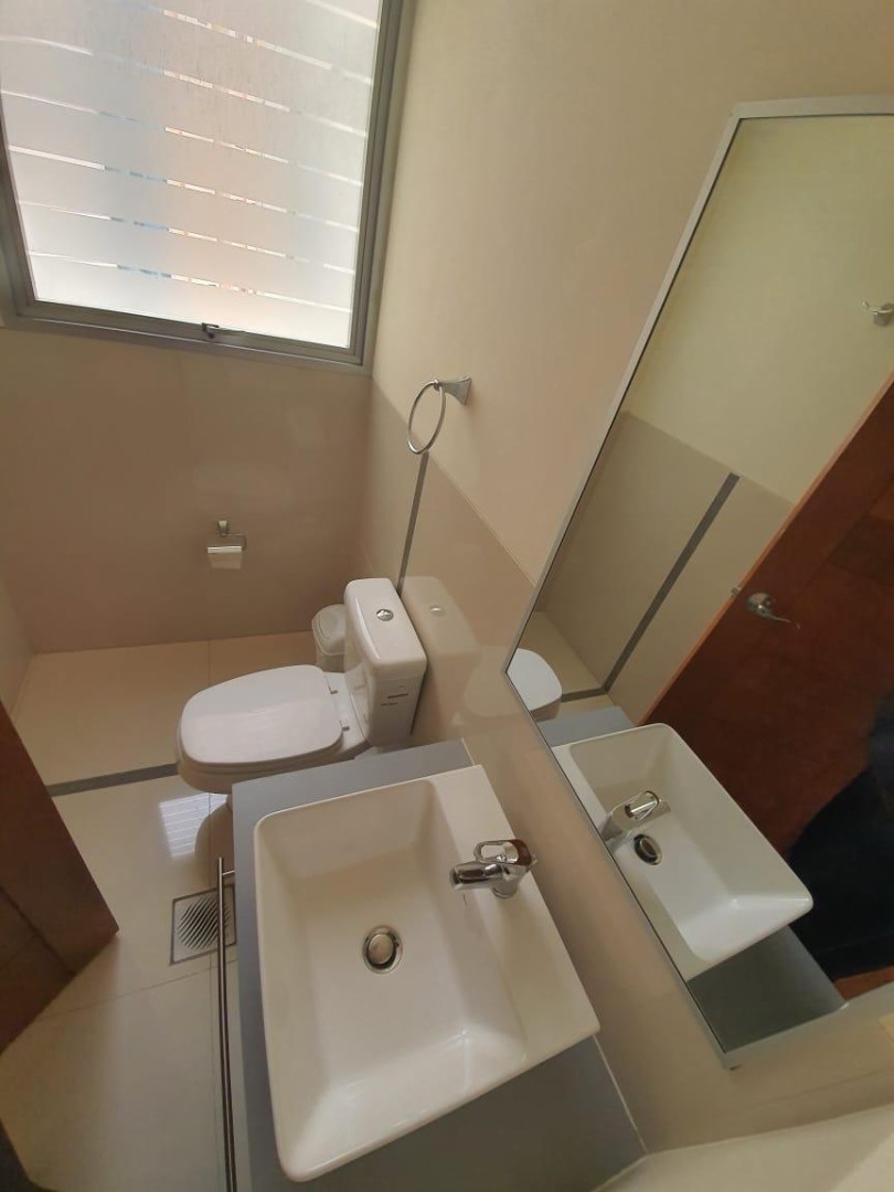 Departamento en San Jorge en La Paz 2 dormitorios 2 baños  Foto 7