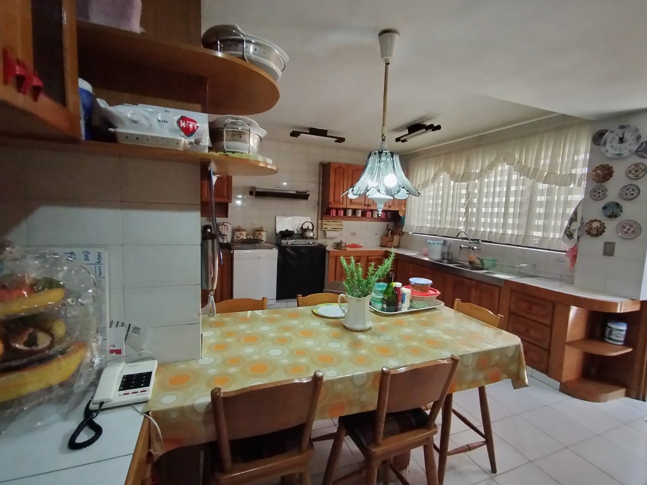Casa Avenida Julio Mendez No 10 esquina calle 11 meseta de Achumani Foto 29