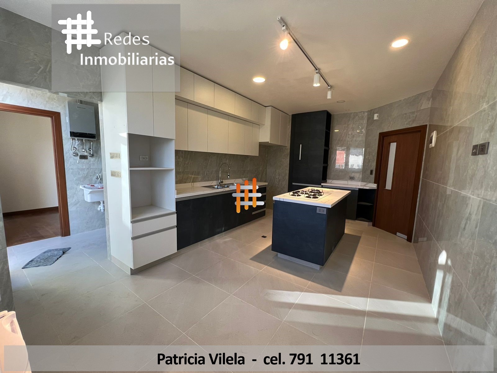 Departamento en AnticréticoANTICRETICO DEPARTAMENTO  PENT HOUSE DUPLEX EN CALACOTO  3 dormitorios 5 baños 2 parqueos Foto 2