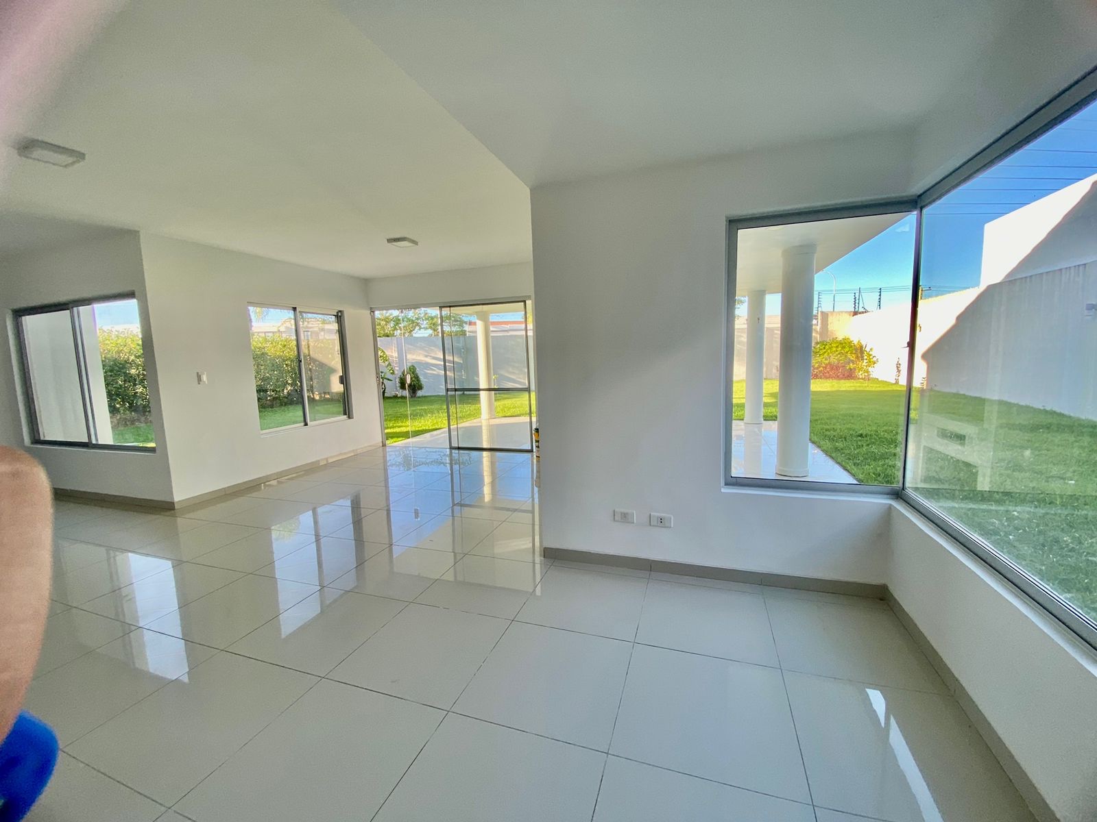 Casa en Urubó en Santa Cruz de la Sierra 3 dormitorios 4 baños 6 parqueos Foto 14