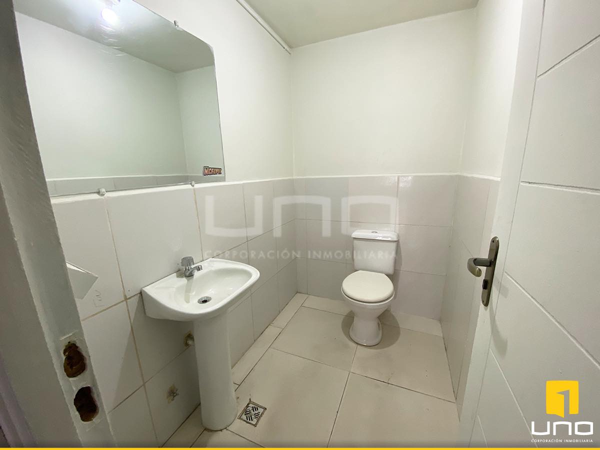 Local comercial en AlquilerSeoane entre 21 de Mayo y Libertad Foto 2