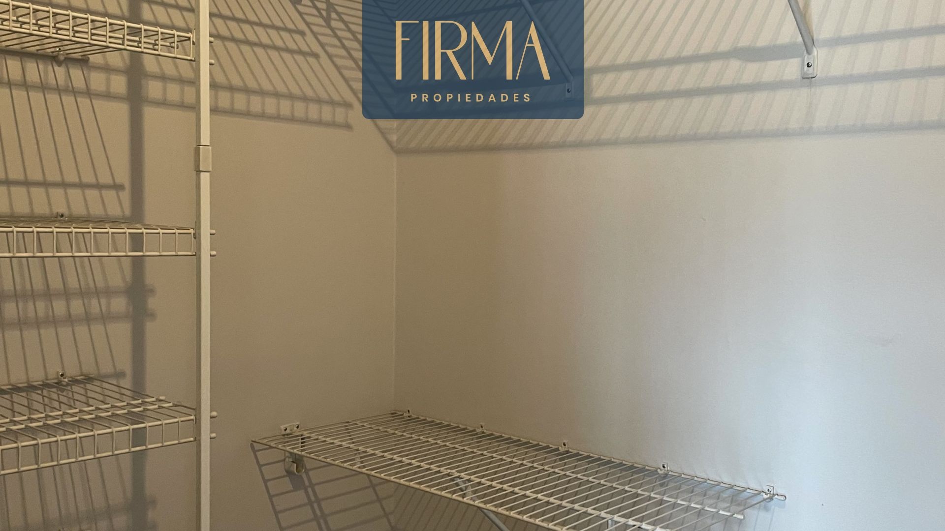 Departamento en AlquilerDEPARTAMENTO EN ALQUILER, SAN MIGUEL 2 dormitorios 3 baños 1 parqueos Foto 5