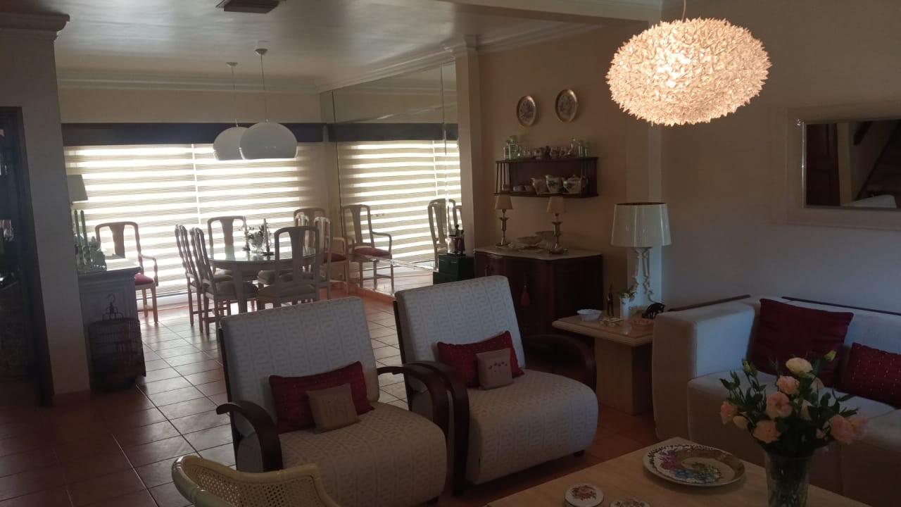 Casa Barrio Equipetrol 2do anillo Foto 18