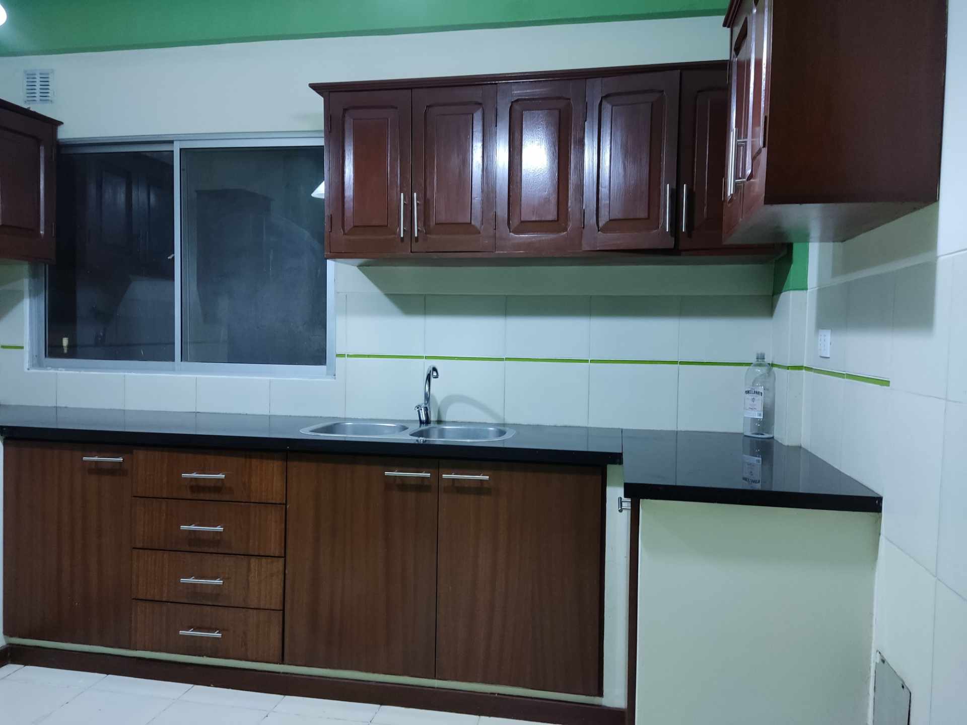 Departamento en AlquilerAV. BENI ENTRE 4TO. Y 5TO
ANILLO CALLE MARÍA LUISA CASTRO, CONDOMINIO NORTE 3 dormitorios 4 baños 1 parqueos Foto 5