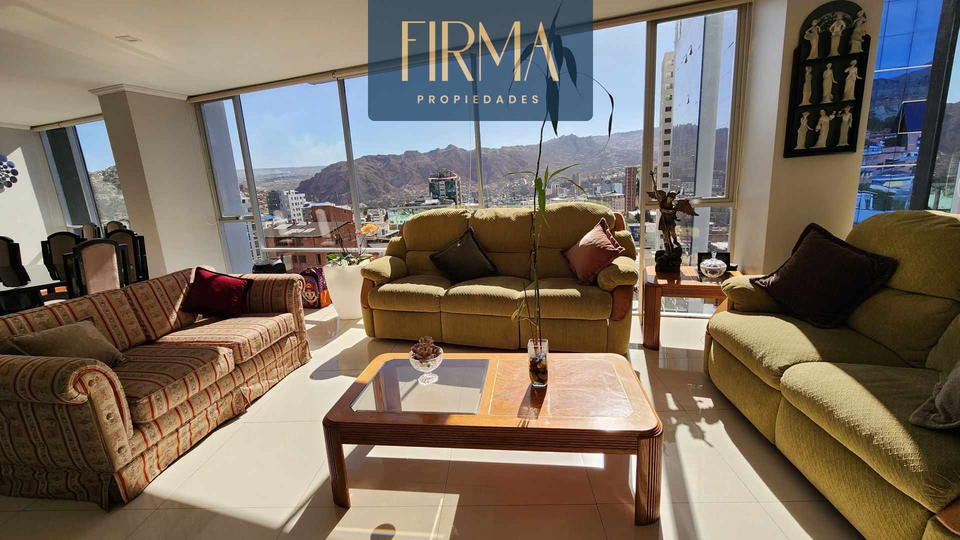 Departamento en VentaCALACOTO  (BALLIVIAN) 3 dormitorios 4 baños 1 parqueos Foto 1