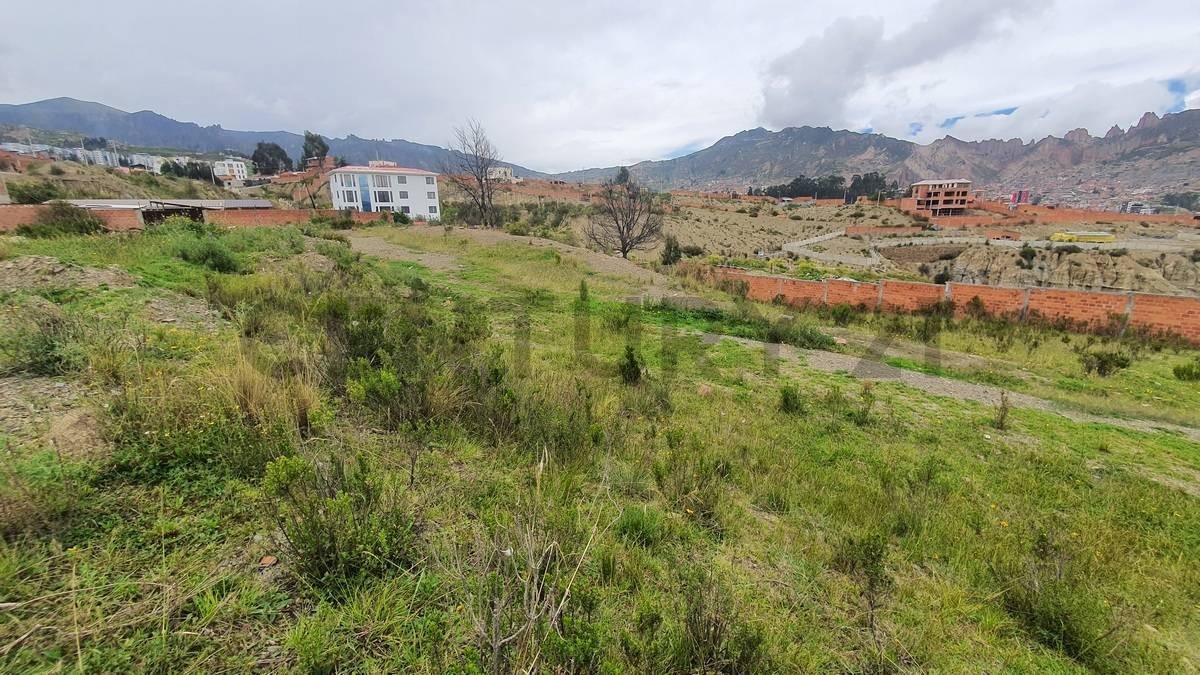 Terreno en VentaACHUMANI CONDORES LAKOTA    Foto 3