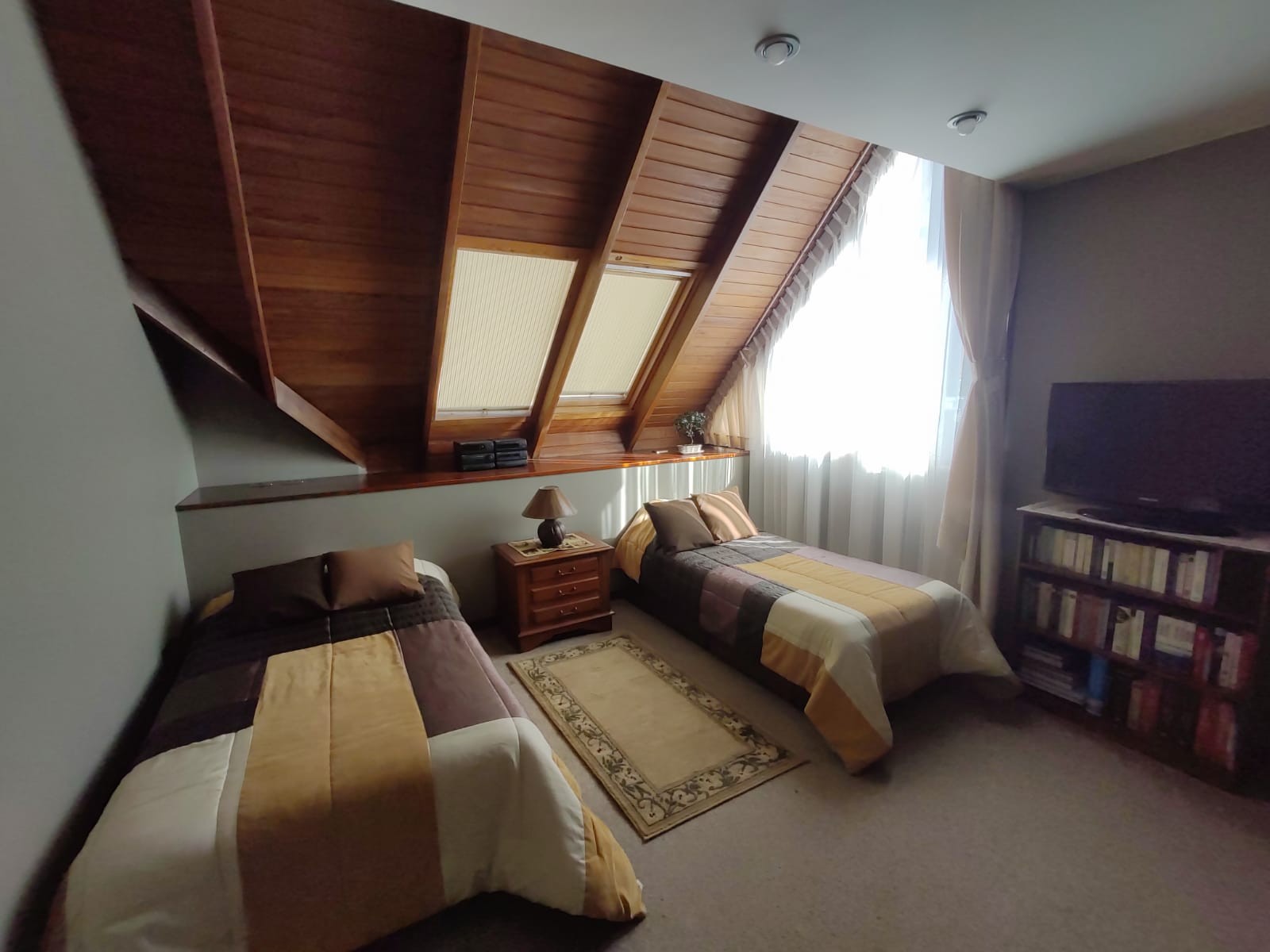 Casa en Achumani en La Paz 5 dormitorios 4 baños 3 parqueos Foto 10