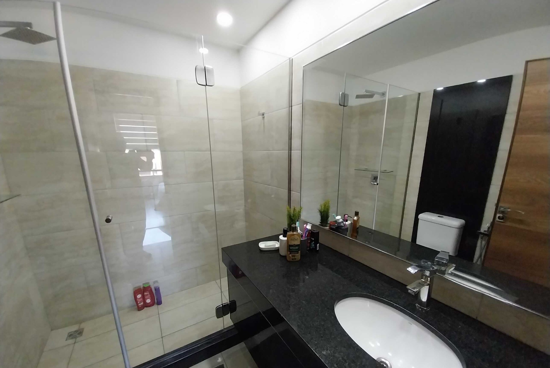 Departamento en Equipetrol en Santa Cruz de la Sierra 2 dormitorios 2 baños 1 parqueos Foto 17