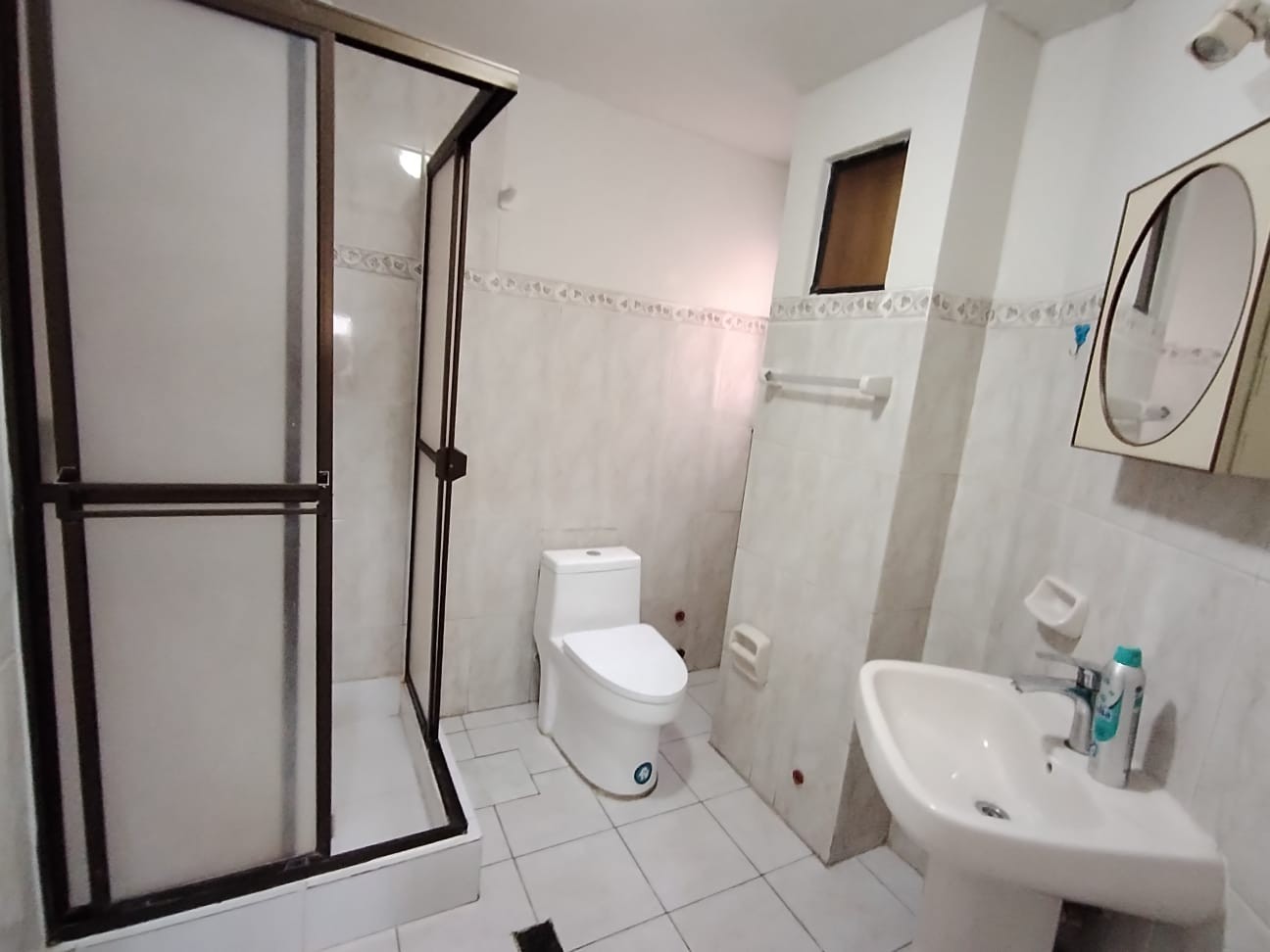 Departamento en Alquiler6 de agosto esquina campos , zona de San Jorge 4 dormitorios 3 baños 1 parqueos Foto 13