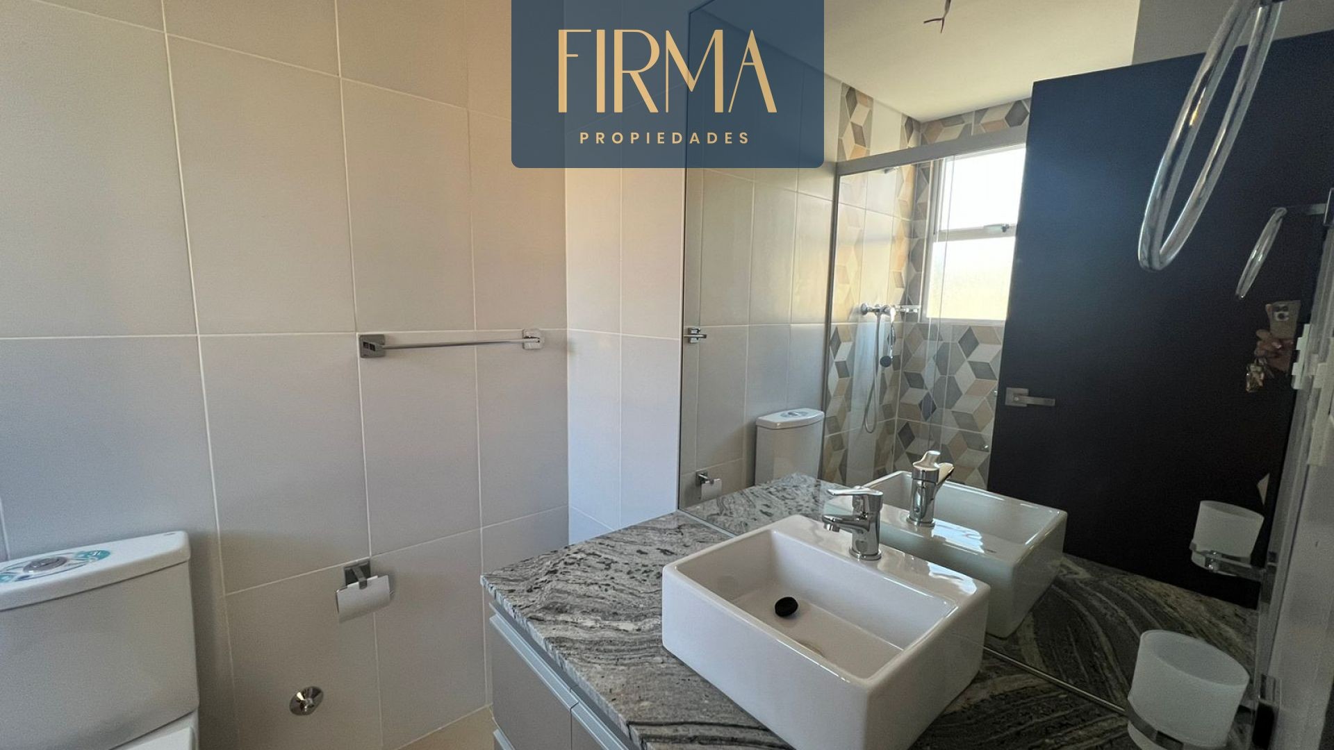 Departamento en Los Pinos en La Paz 1 dormitorios 1 baños 1 parqueos Foto 5