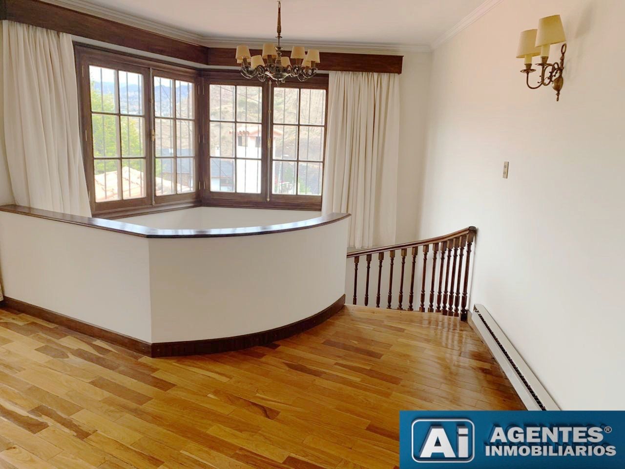 Casa en AlquilerLA FLORIDA HERMOSA RESIDENCIA EN ALQUILER 4 dormitorios 4 baños 4 parqueos Foto 15