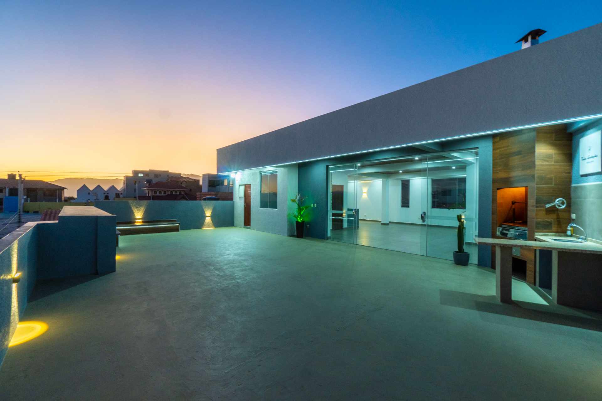 Casa Calle Begonia entre Av. Pando y Trinitaria Foto 12