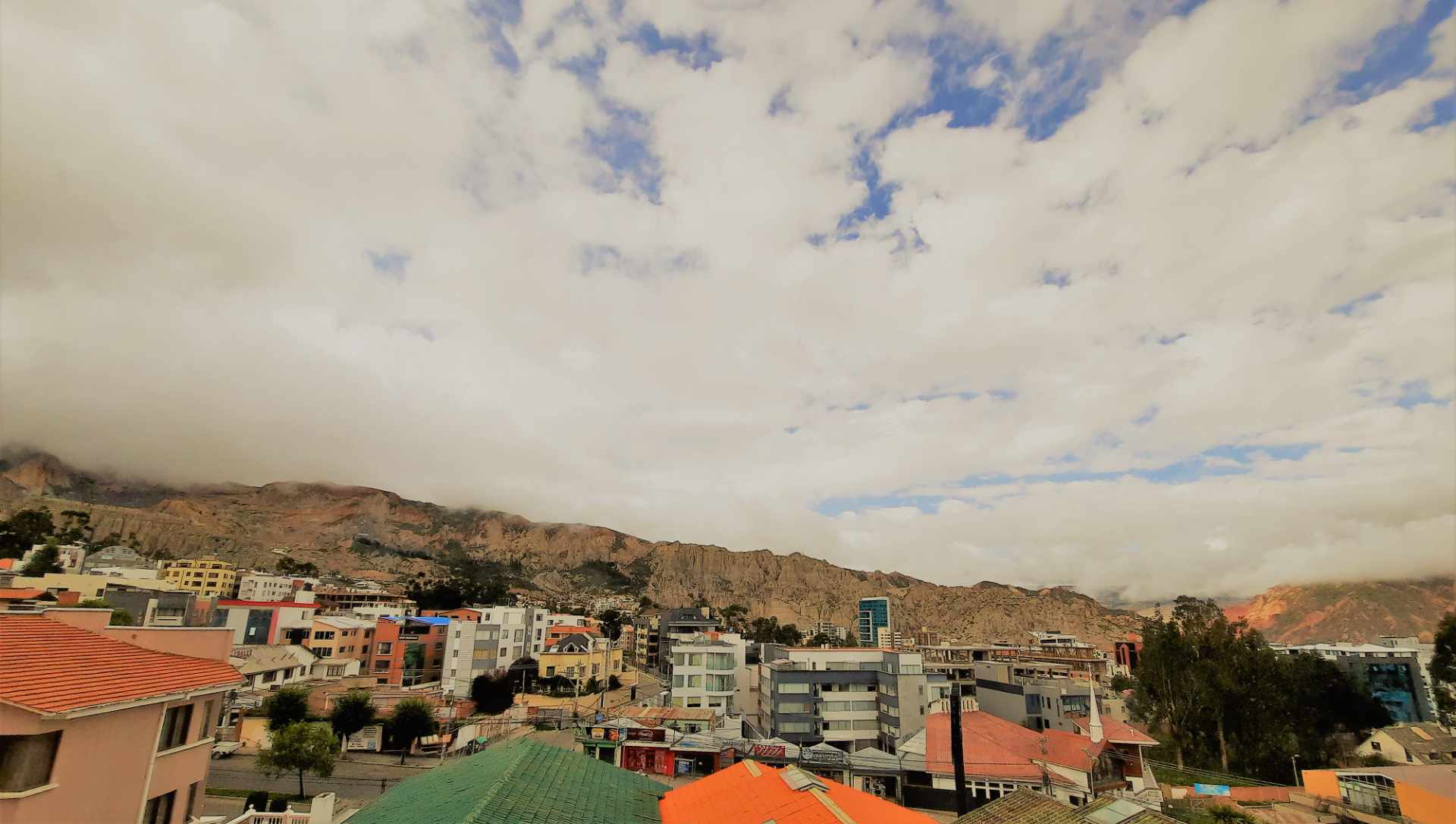 Departamento en AlquilerCalle 24 de Calacoto con Av. Ballivián 4 dormitorios 4 baños  Foto 33