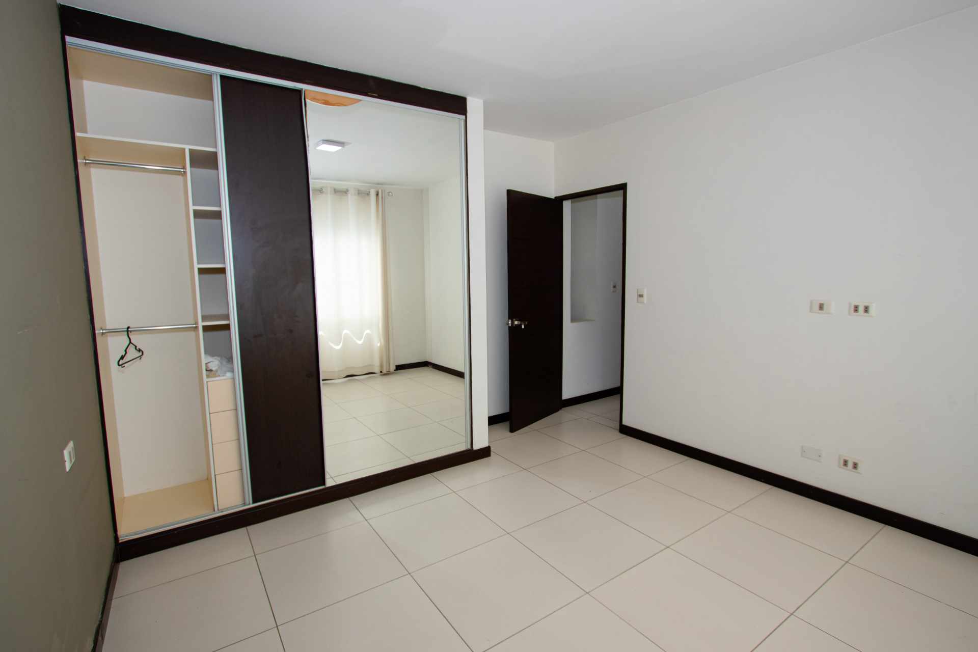 En Venta a $us 163,000 Foto 36