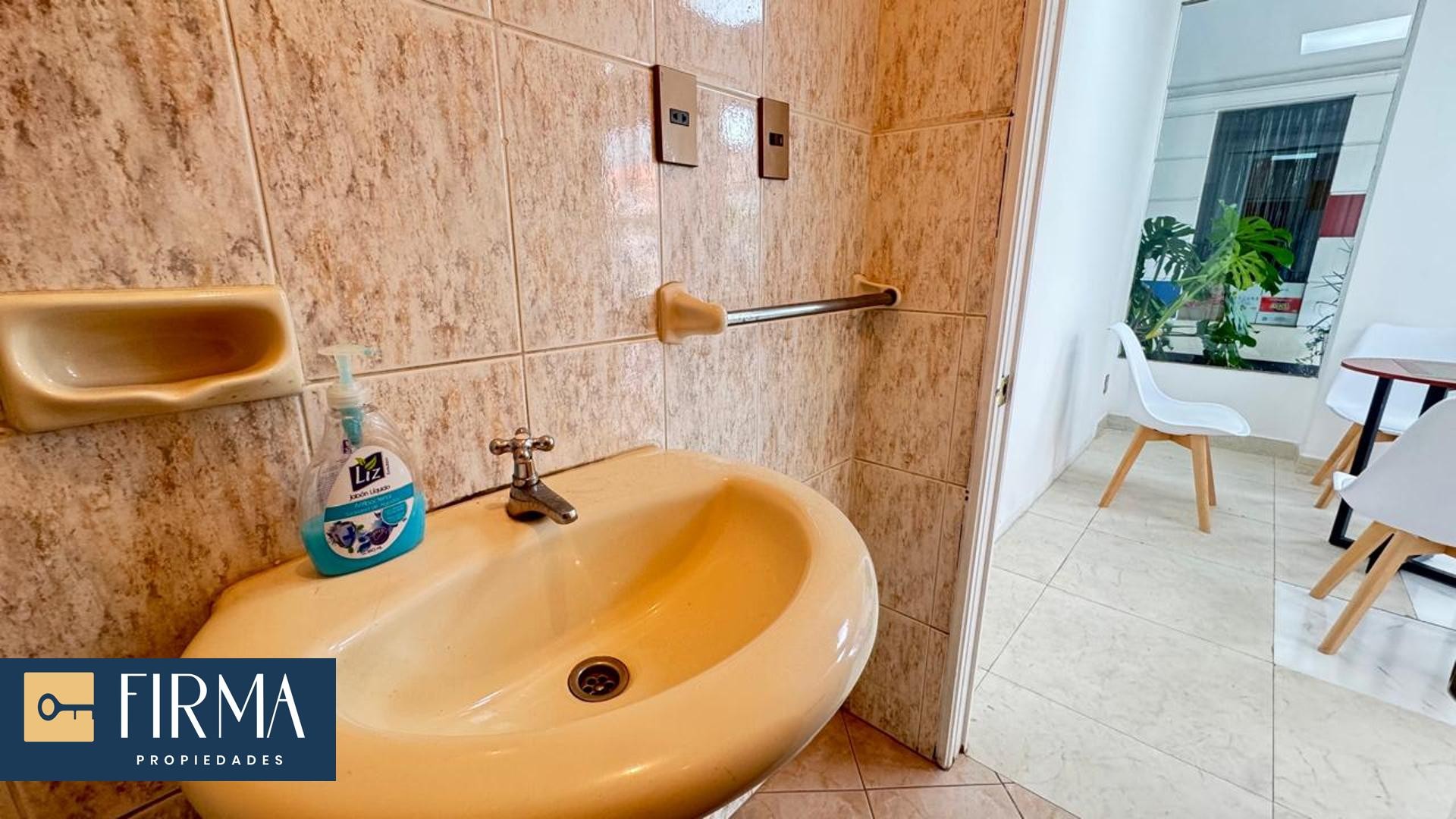 En Venta a Bs 420,000 Foto 5