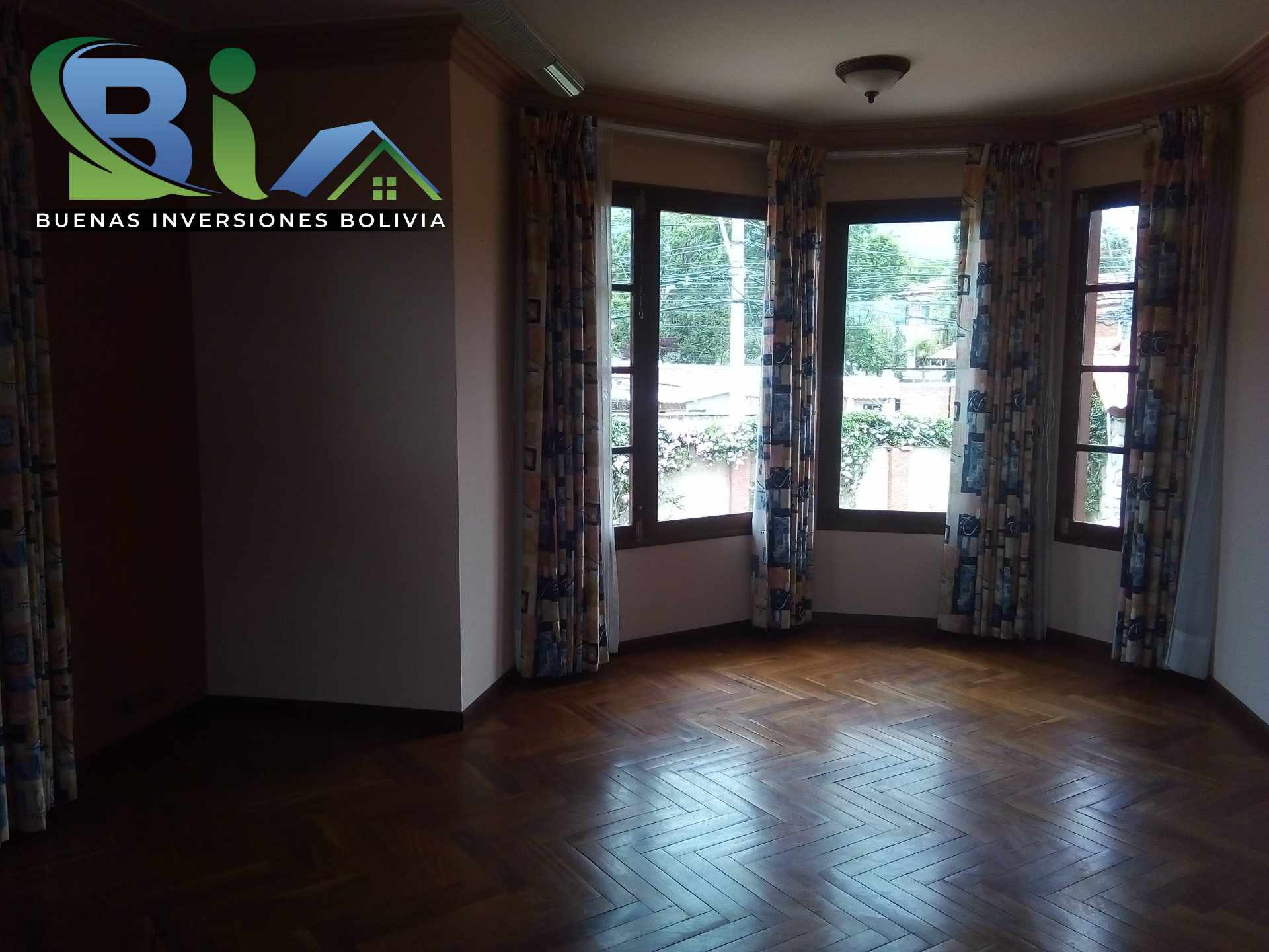 En Alquiler a $us 1,280 Foto 9