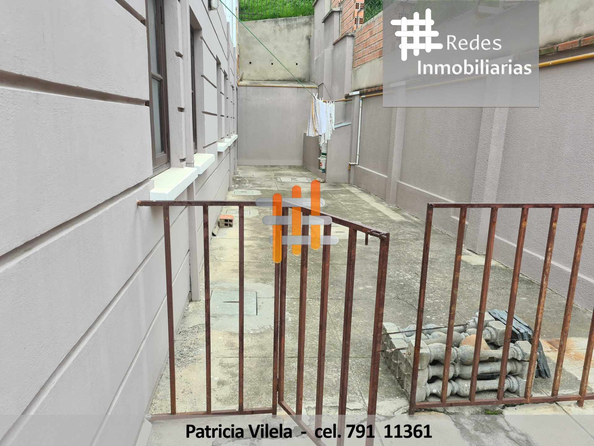 Casa en Achumani en La Paz 4 dormitorios 8 baños 4 parqueos Foto 2