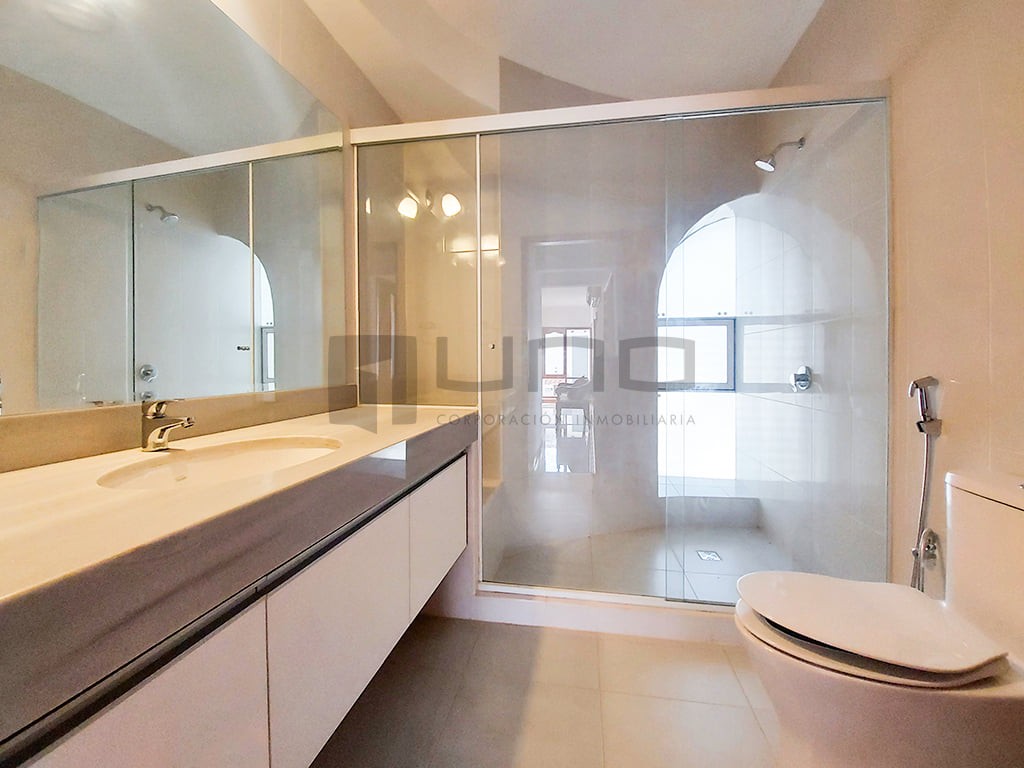 Casa con piscina en alquiler, Barrio Las Palmas us