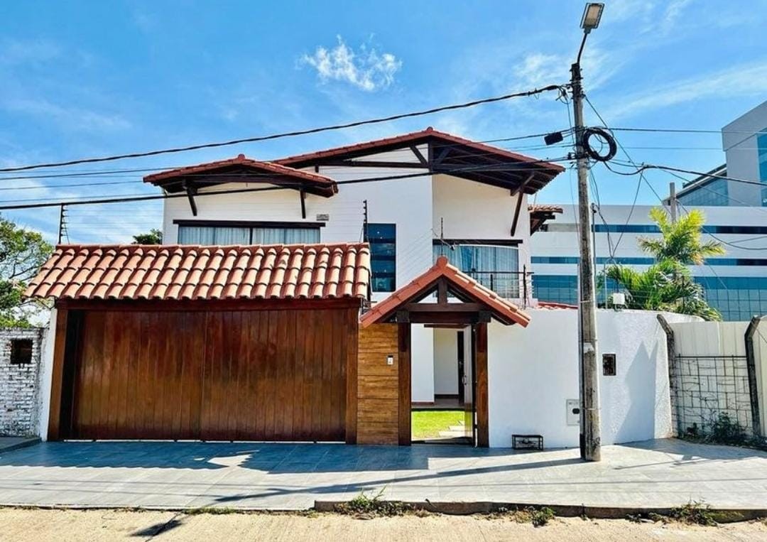 Casa en AlquilerCASA EN ALQUILER EN ZONA NORTE BENI  4 dormitorios 6 baños 4 parqueos Foto 8