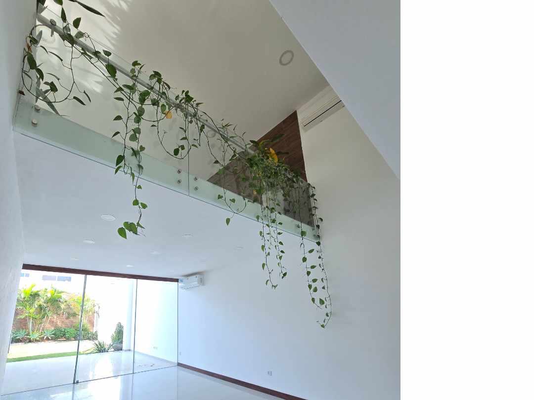 Casa en Entre 8vo y 9no anillo Norte en Santa Cruz de la Sierra 3 dormitorios 4 baños 3 parqueos Foto 37