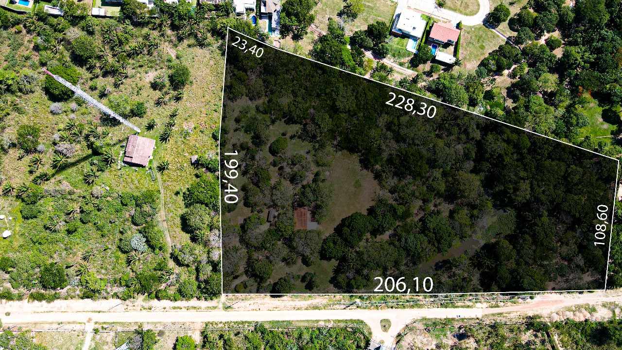 Terreno GRAN TERRENO ENSEGUIDA A RIO SIERRA SOBRE CARRETERA A PORONGO - ZONA: Urubo  Foto 3