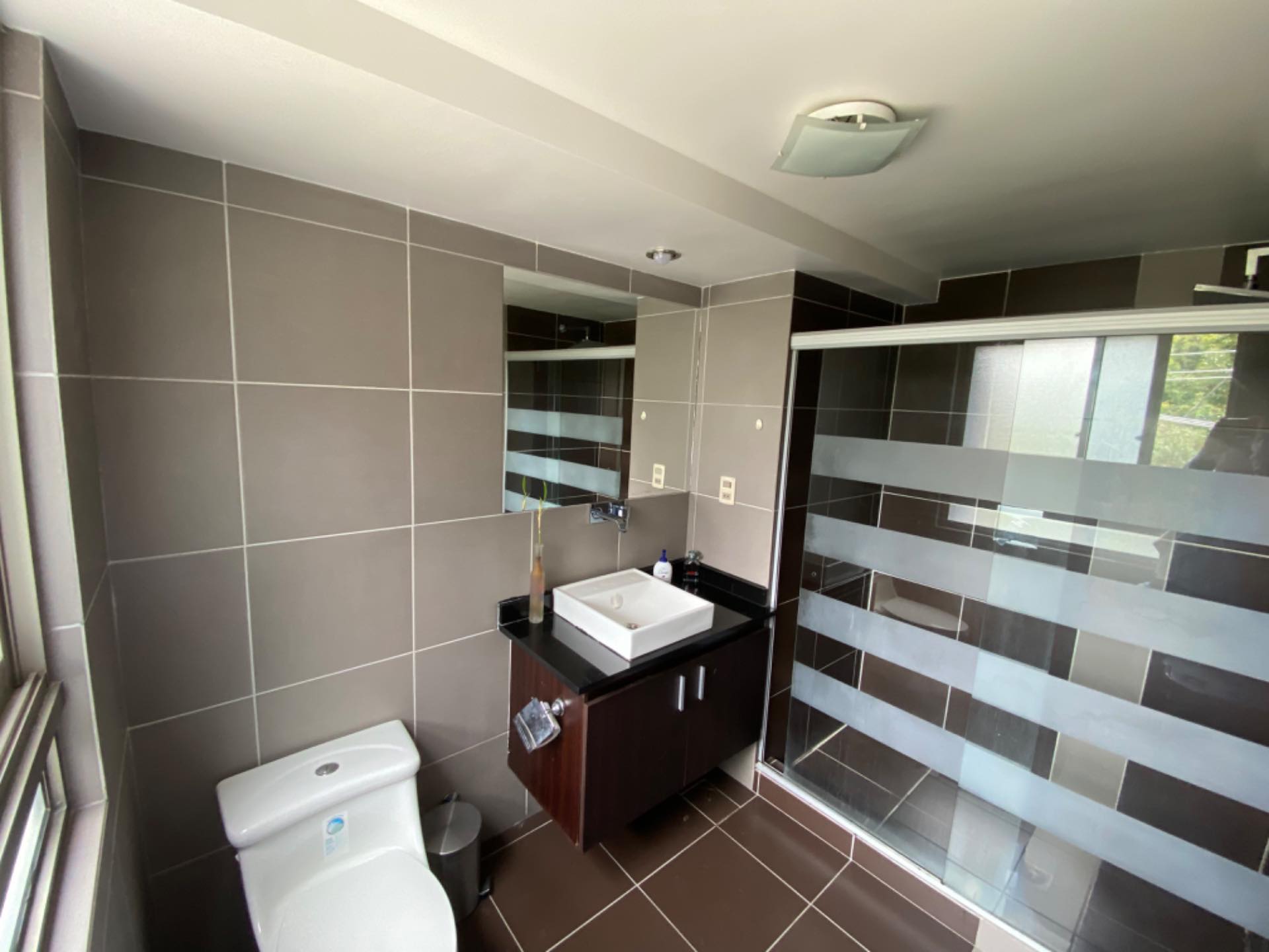 Departamento COTA COTA, 𝐄𝐗𝐂𝐄𝐋𝐄𝐍𝐓𝐄 𝐔𝐁𝐈𝐂𝐀𝐂𝐈𝐎́𝐍 - Calle 26 Foto 10