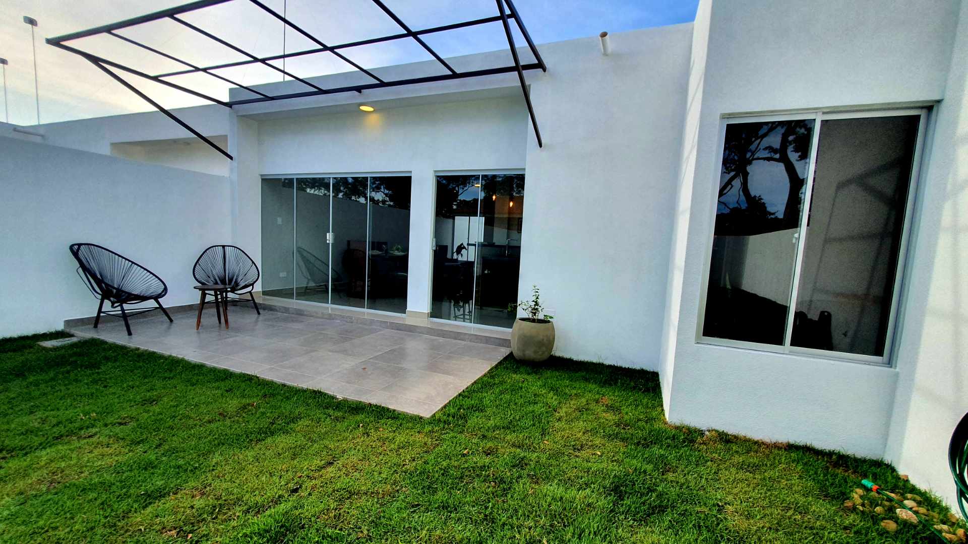 Casa en Carretera Norte en Santa Cruz de la Sierra 3 dormitorios 3 baños 2 parqueos Foto 7