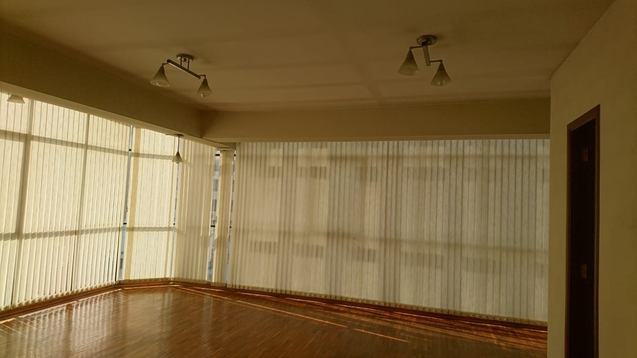 Oficina en AnticréticoCalle mercado, esquina Socabaya  1 dormitorios 1 baños  Foto 1