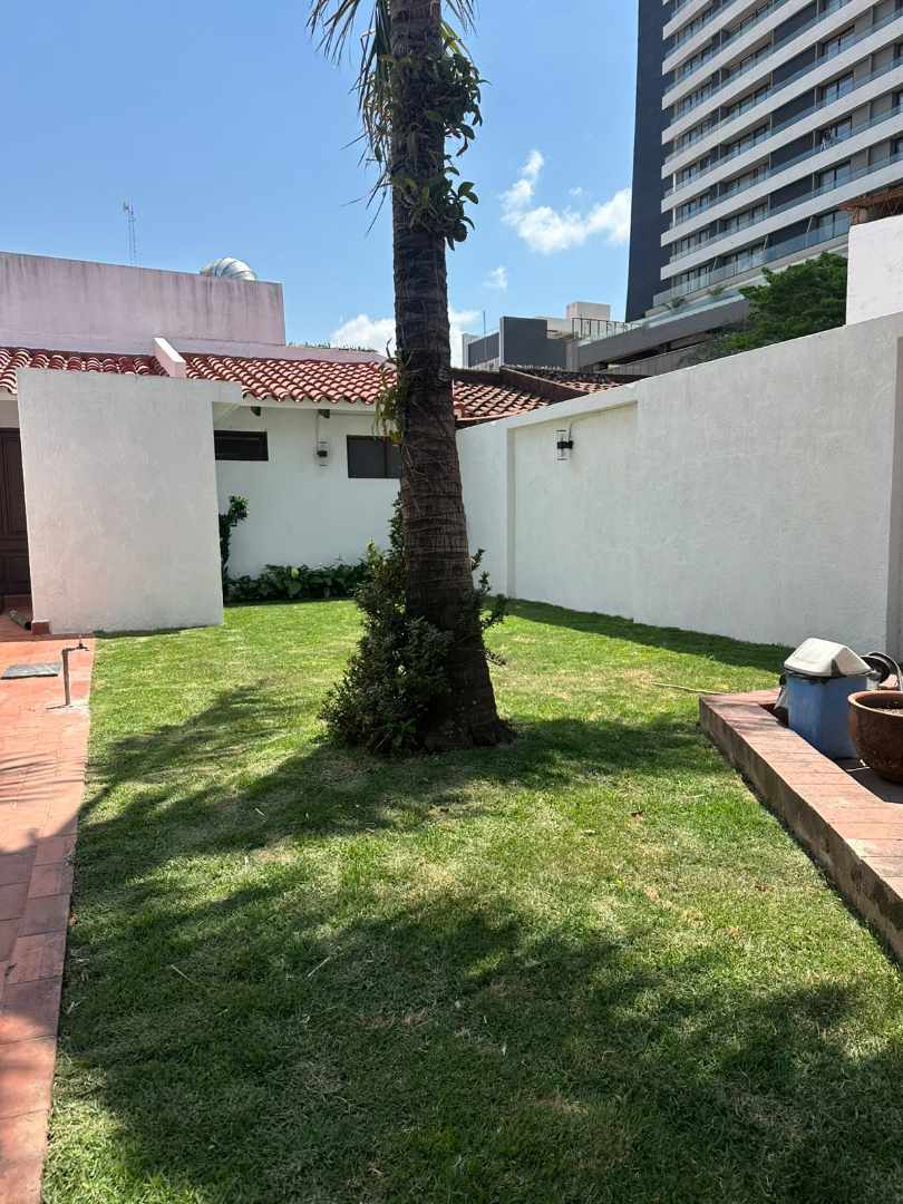 Casa SIRARI SOBRE EL 3er anillo 
CASA EN ALQUILER PARA OFICINA 
 Foto 4