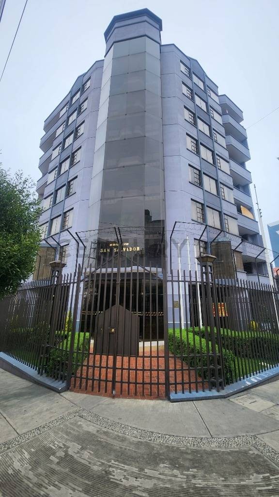Oficina MIRAFLORES AV ABEL ITURRALDE Foto 1