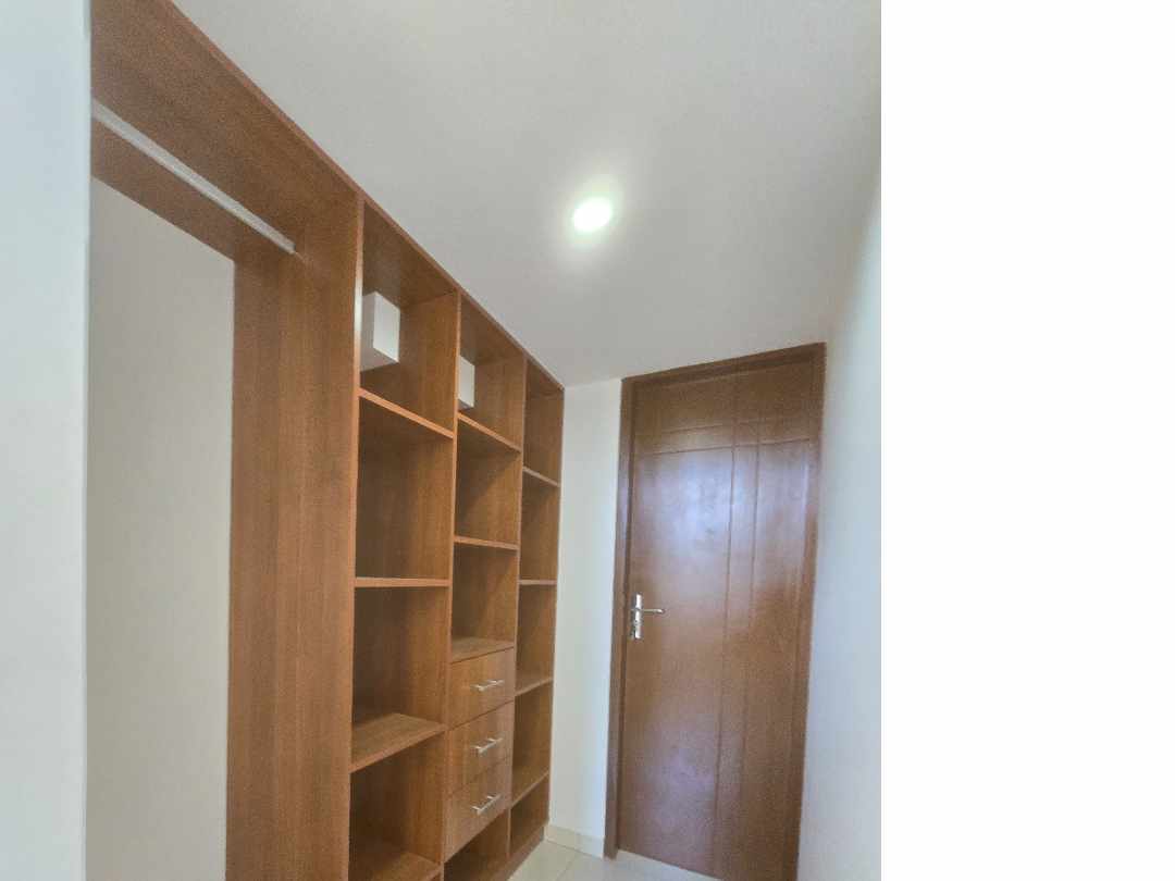 En Venta a $us 235,000 Foto 8