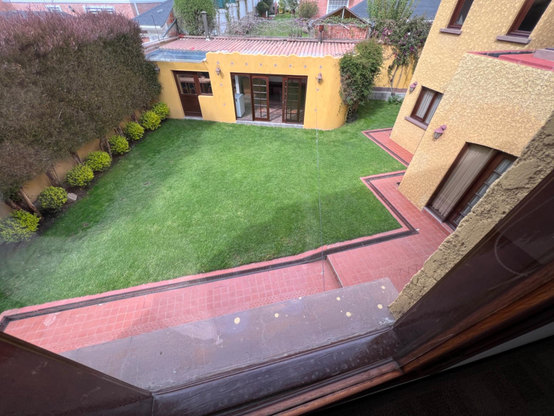 Casa en Achumani en La Paz 5 dormitorios 5 baños 2 parqueos Foto 6