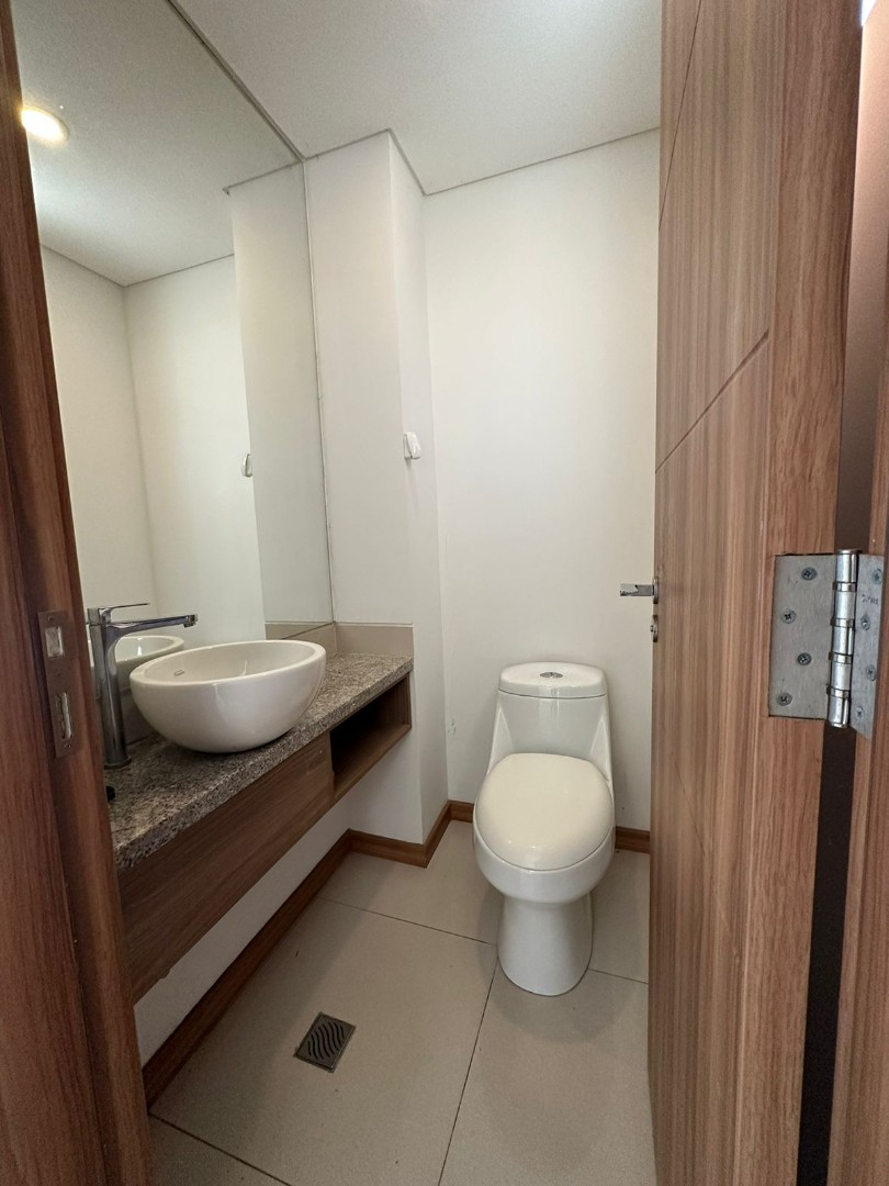 Casa en Alquiler📍CASA EN ALQUILER 
  CONDOMINIO PALMAS DEL OESTE II
Av. Piraí entre 6to y 7mo Anillo

 Foto 19