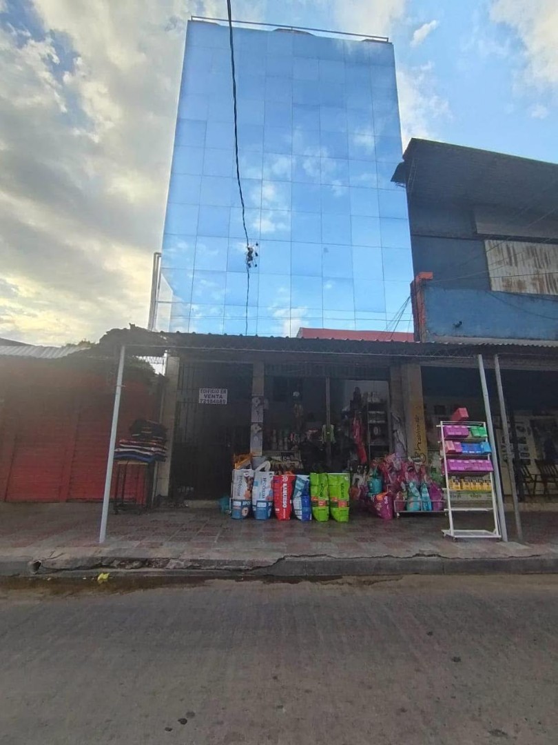Edificio en AlquilerMercado de la villa 1ero de mayo 4 dormitorios 5 baños  Foto 4
