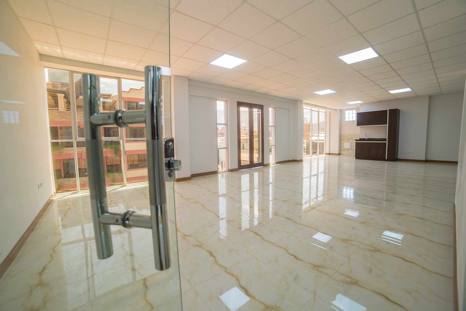 Oficina en AlquilerCalle Jordán entre 25 de Mayo y Esteban Arce Foto 10