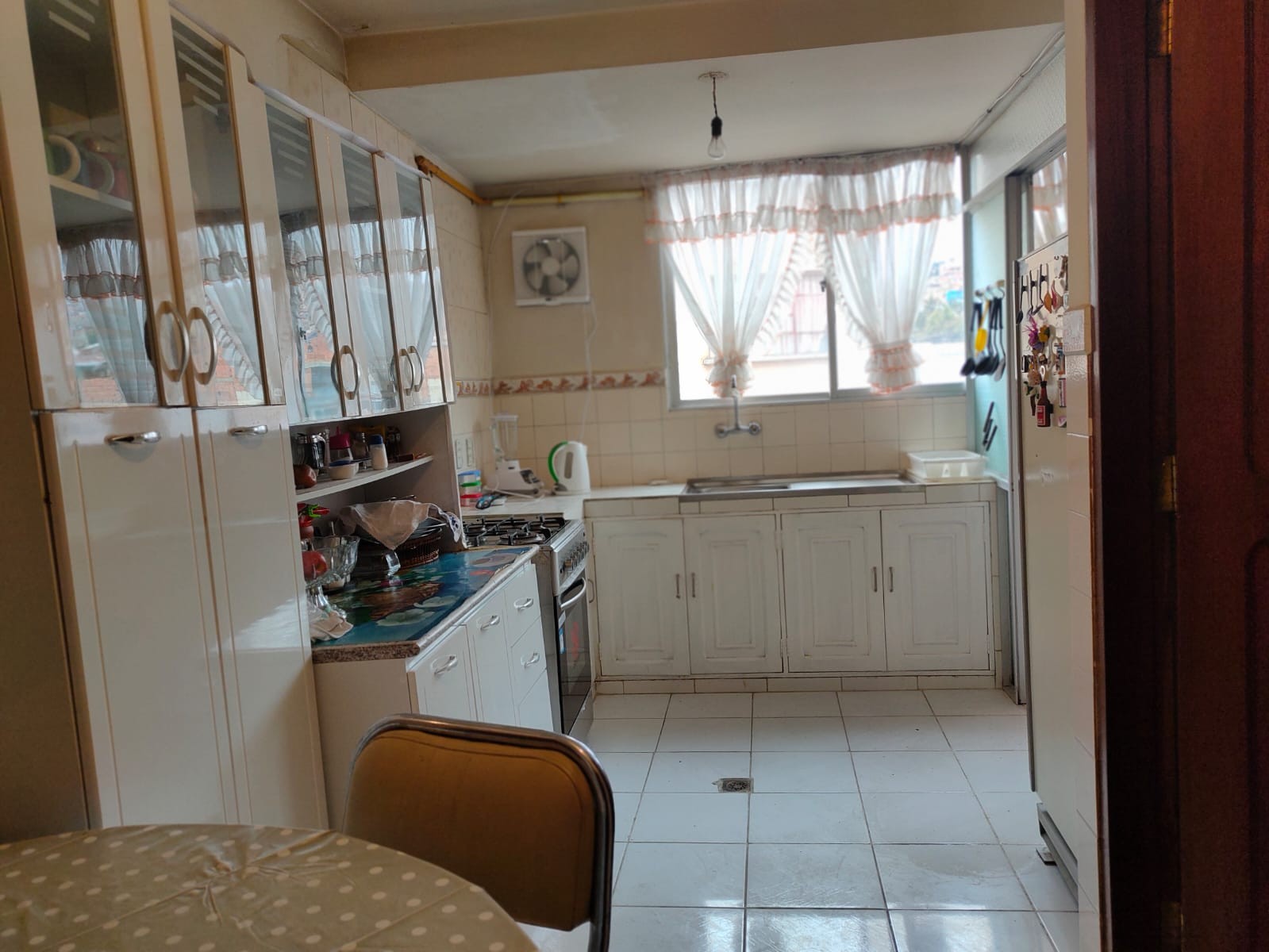 Departamento en VentaC. Matias Terrazas, 14 Plaza Villarroel 3 dormitorios 2 baños  Foto 1