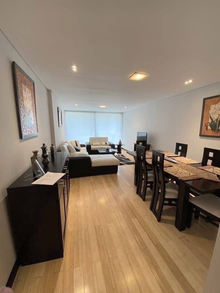Departamento en AlquilerCALACOTO AV.BALLIVIAN 3 dormitorios 3 baños 1 parqueos Foto 17