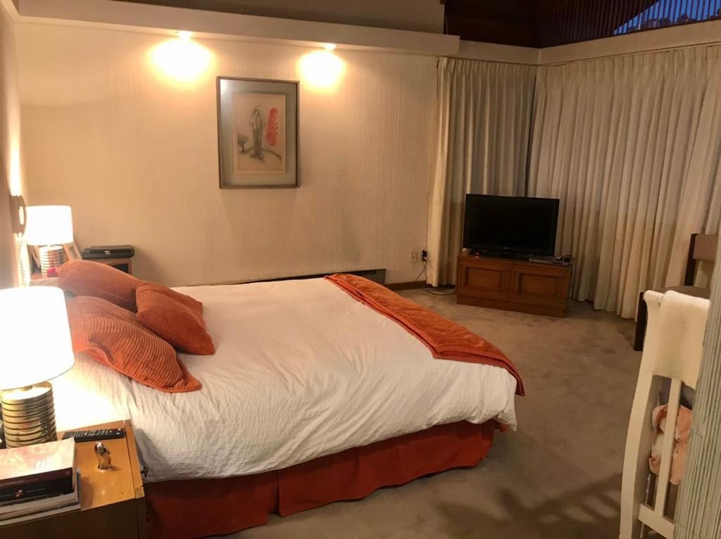 Casa Linda Casa Vacía en Alquiler o Venta
4 dormitorios en suite, Zona Irpavi
 Foto 13
