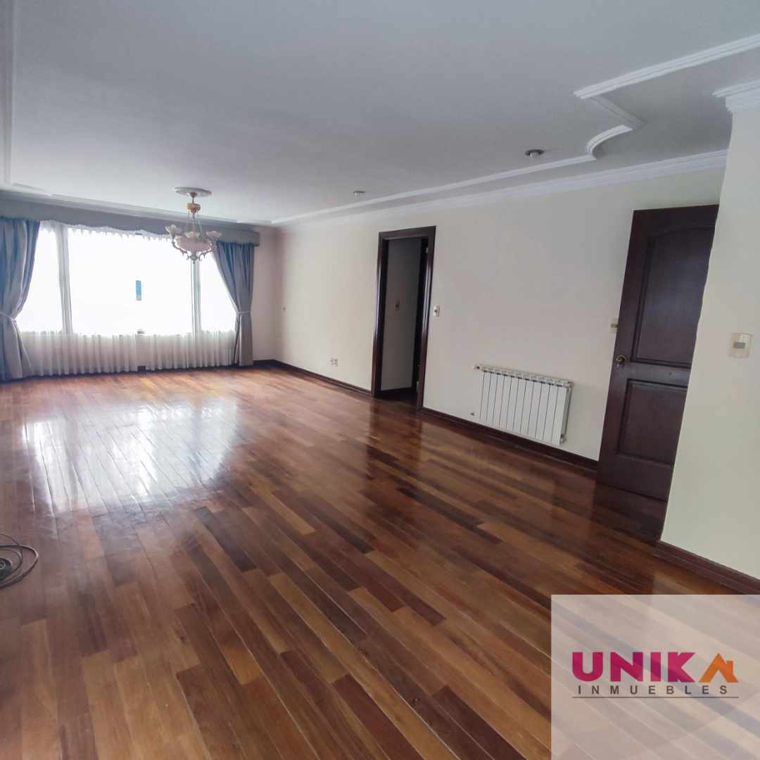 Departamento AMPLIO PENTHOUSE EN ALQUILER, CALACOTO  Foto 19