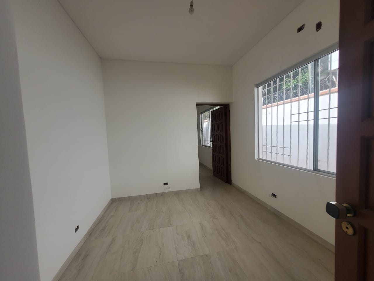 Casa en VentaAv. Las Américas Casa en venta o alquiler Foto 11