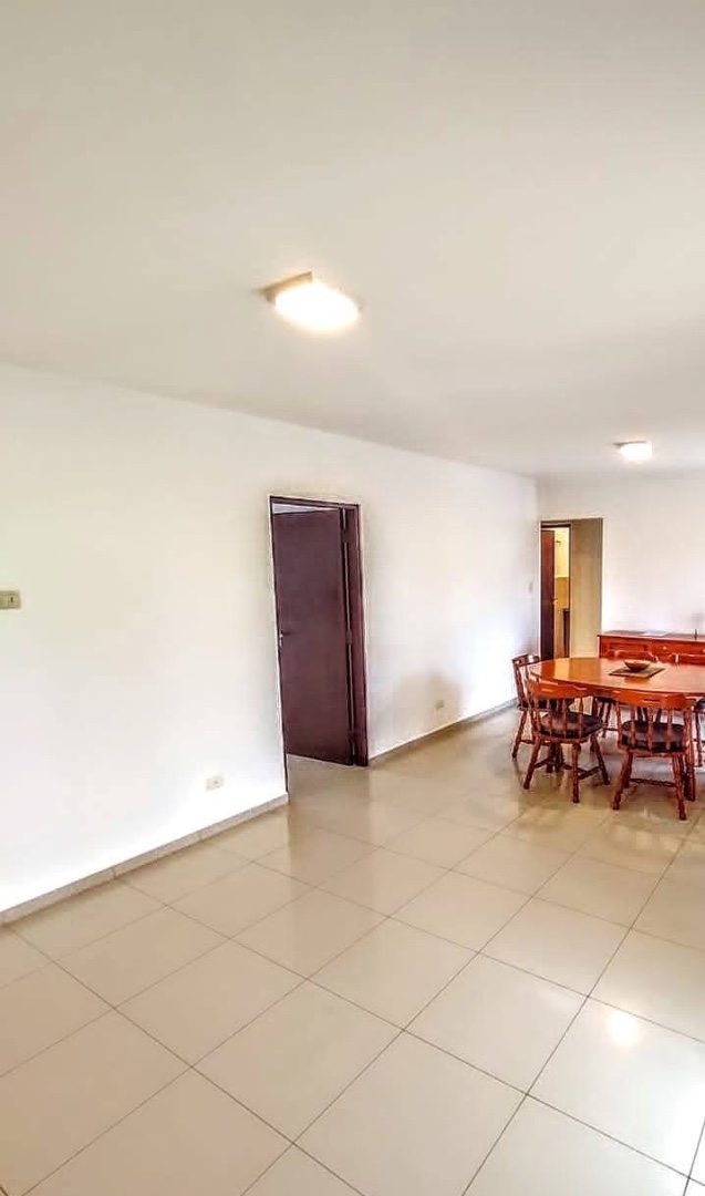 Departamento en Achumani en La Paz 3 dormitorios 3 baños 2 parqueos Foto 3